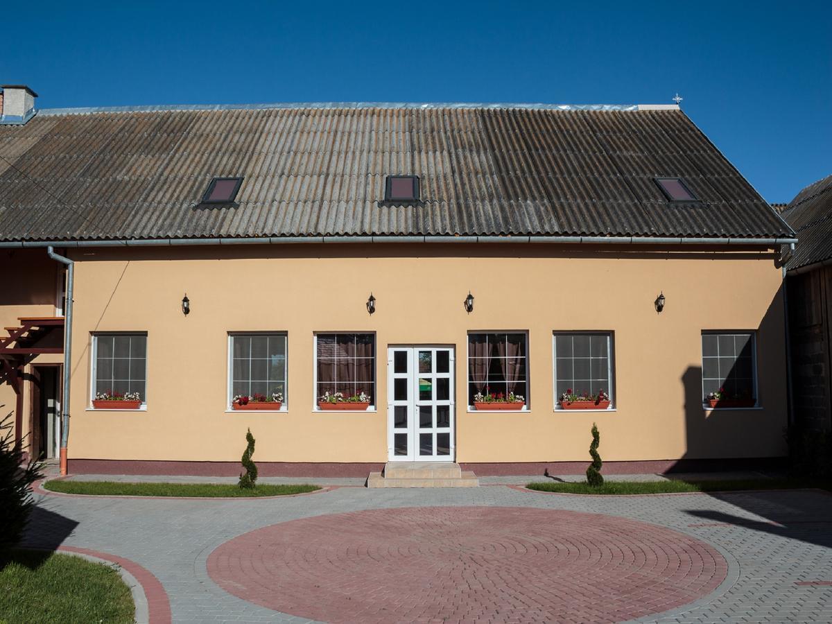 Gyongyvirag Panzio Turia Exterior foto